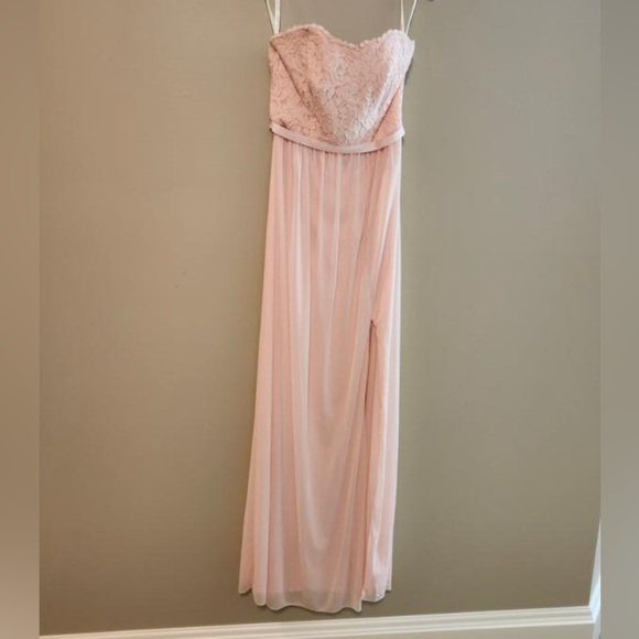 David’s Bridal baby pink bridesmaid dress - Picture 2 of 8